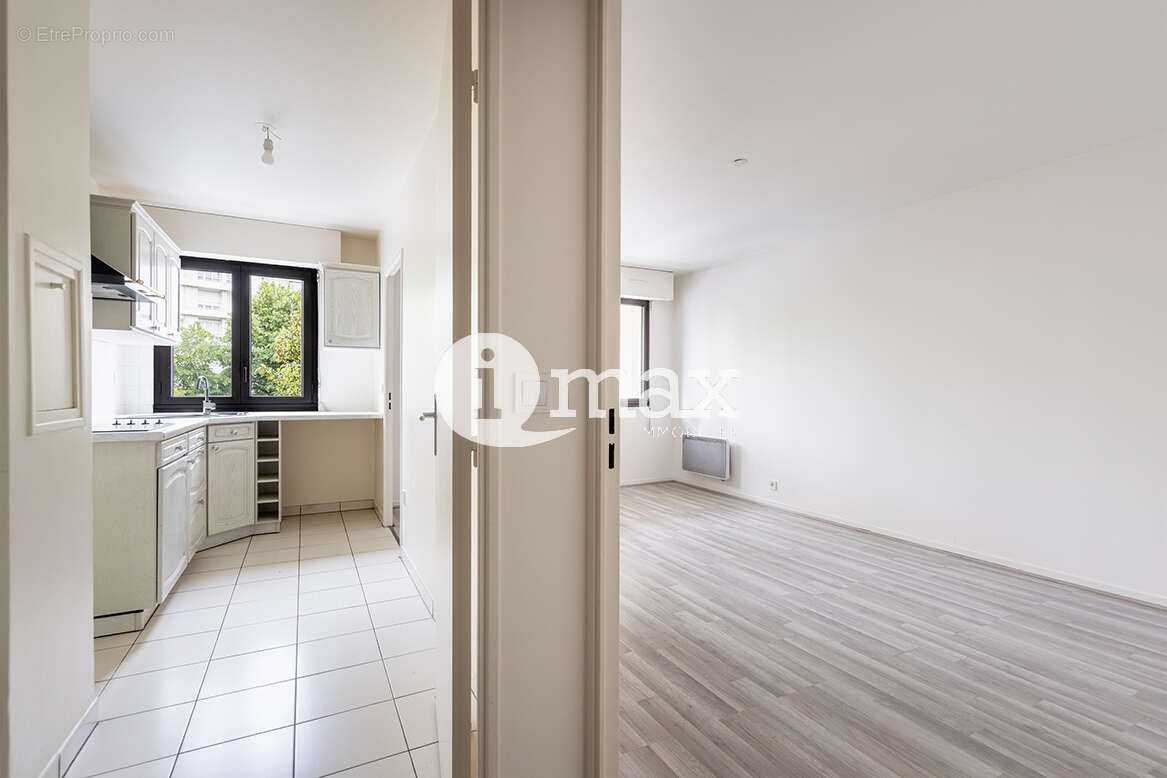 Appartement à LEVALLOIS-PERRET