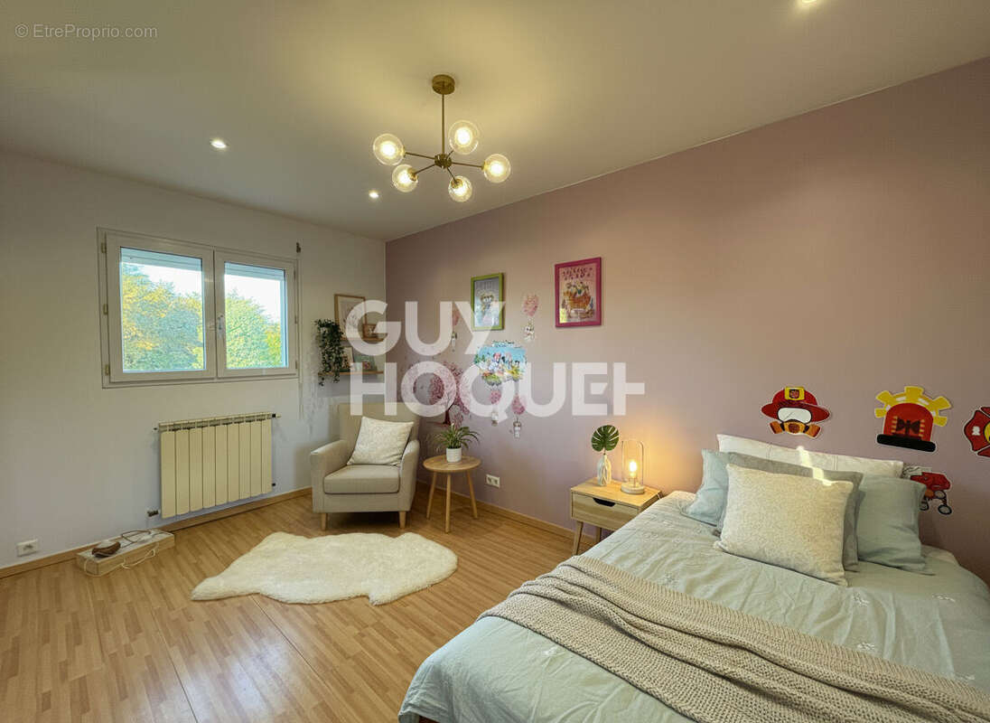 Maison à VILLENAVE-D&#039;ORNON