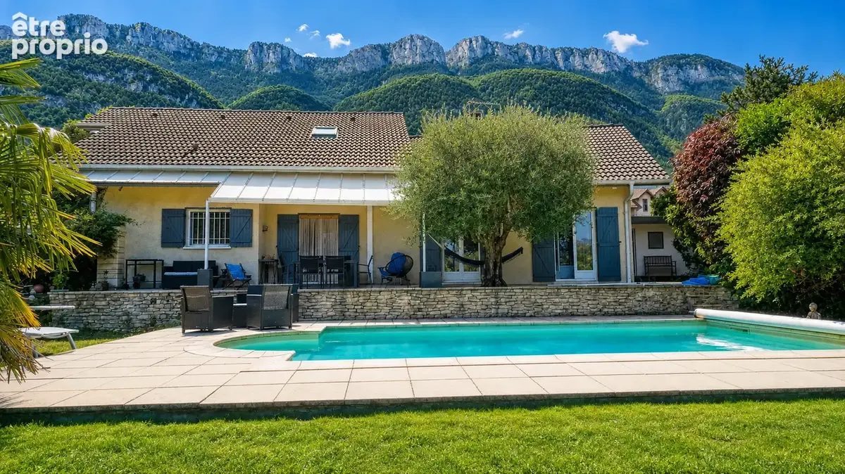 Photo Maison à Drumettaz-Clarafond au prix de 749 000€