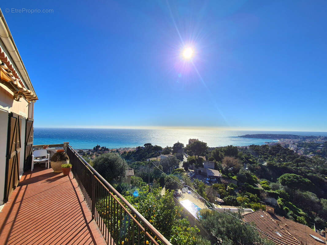 Appartement à MENTON