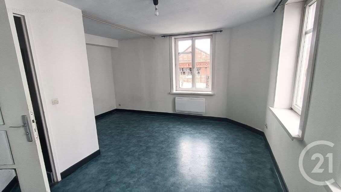 Autre à HELLEMMES-LILLE