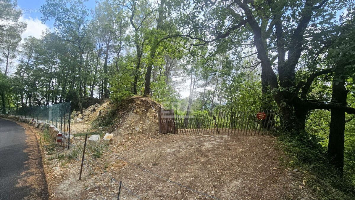 Terrain 2500m² à tourrettes-sur-loup - photo 4
