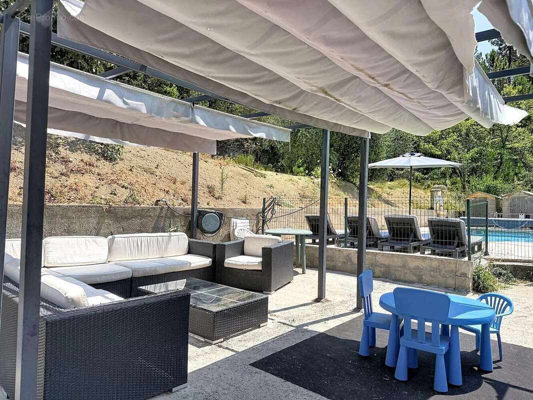 Maison 4 Pièces avec indépendance 3 Pièces et atelier de 100m2 - photo 6