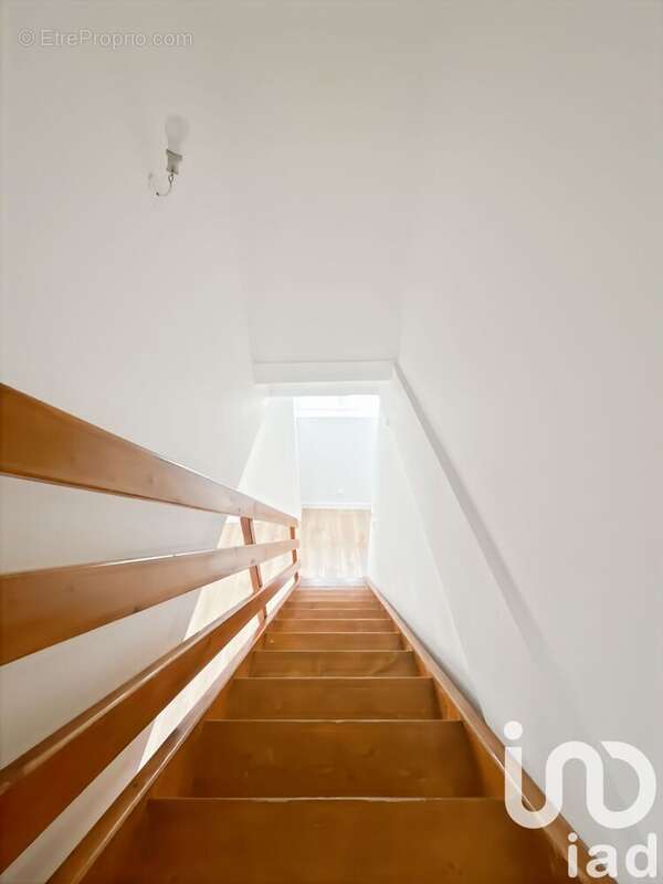 Photo 6 - Appartement à BRIE-COMTE-ROBERT