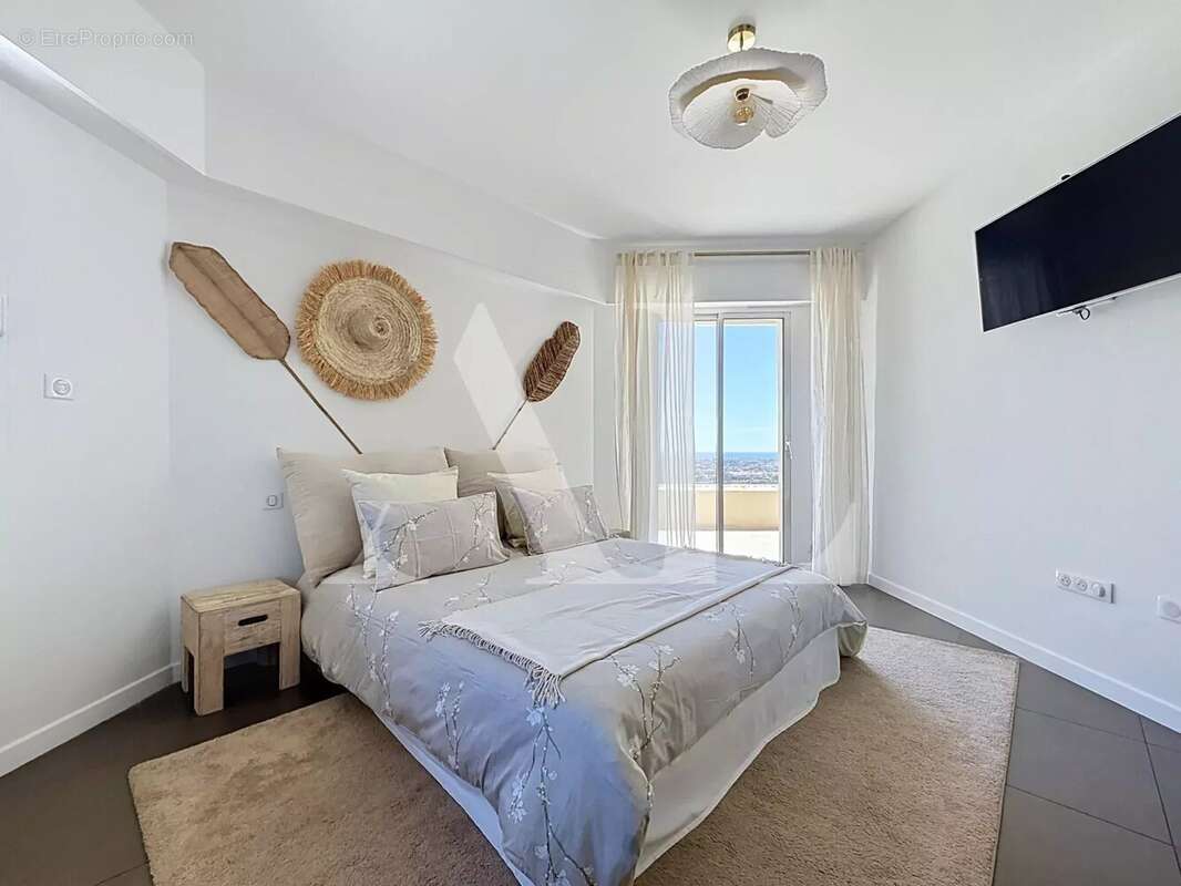 Super-cannes – villa contemporaine avec vue mer panoramique - photo 12