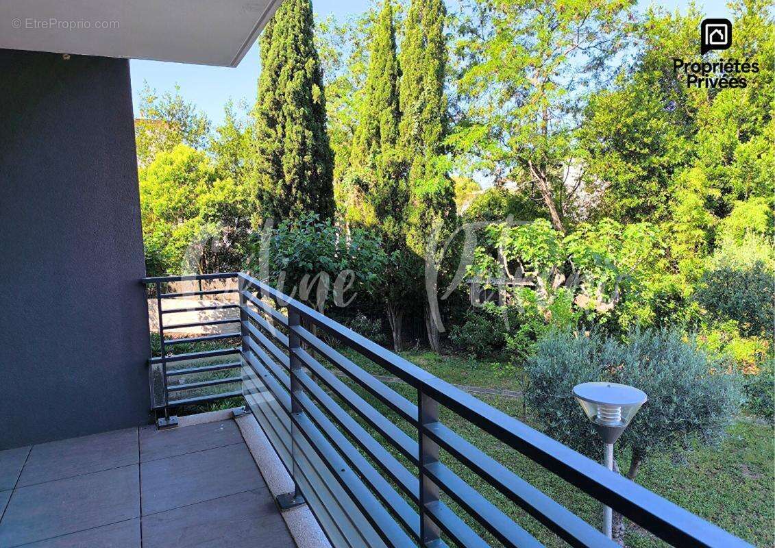 Saint-Raphael - Quartier des Iscles - Superbe T2 de 53 m² avec terrasse - photo 7