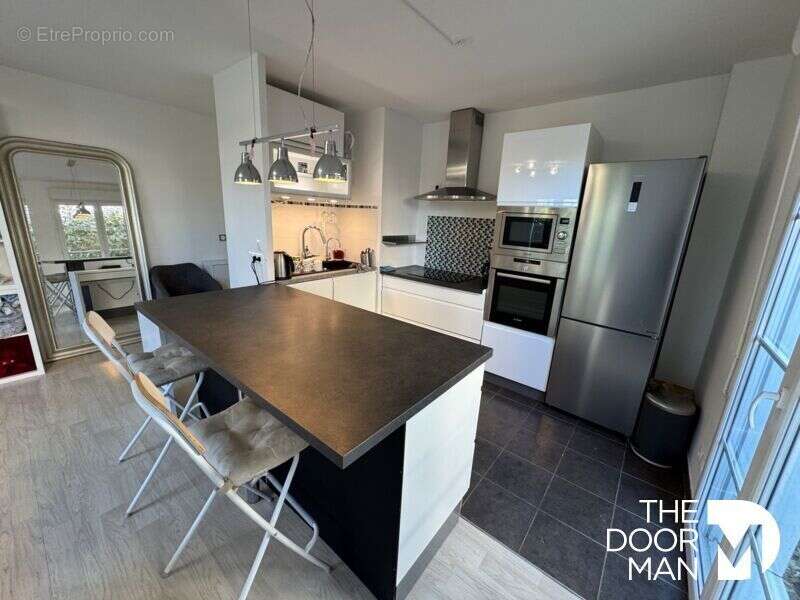 Appartement à LES ESSARTS-LE-ROI