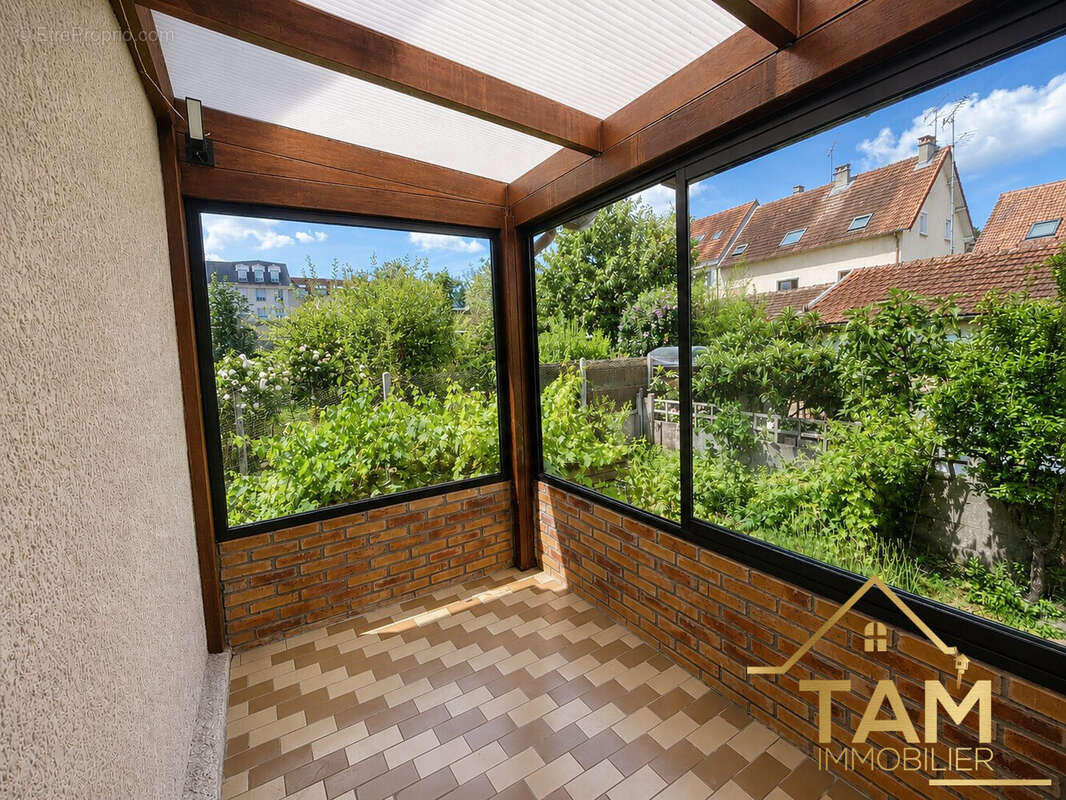 Maison 66 m² à Saint-Cyr-L'ecole  - photo 8