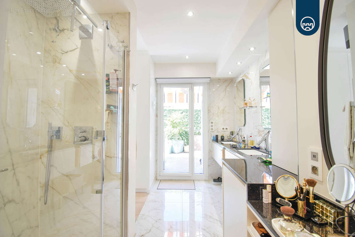 Nice - cimiez - 2p 76m2 terrasse 122m2 - photo 12