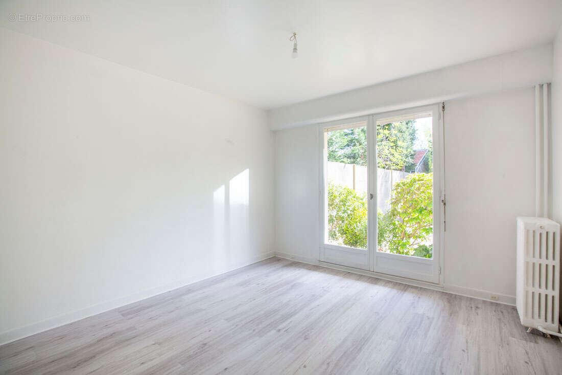 Potentiel T4 en rez-de-jardin - calme absolu au coeur du quartier des Musiciens - photo 9