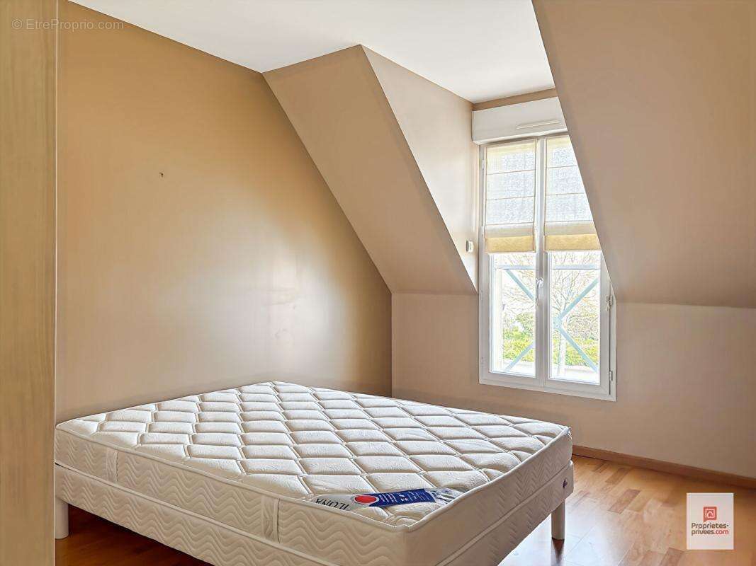 Maison à SABLE-SUR-SARTHE