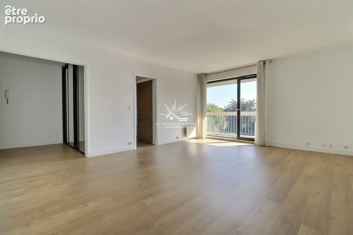 Appartement 52 m² à Croix  - photo 2