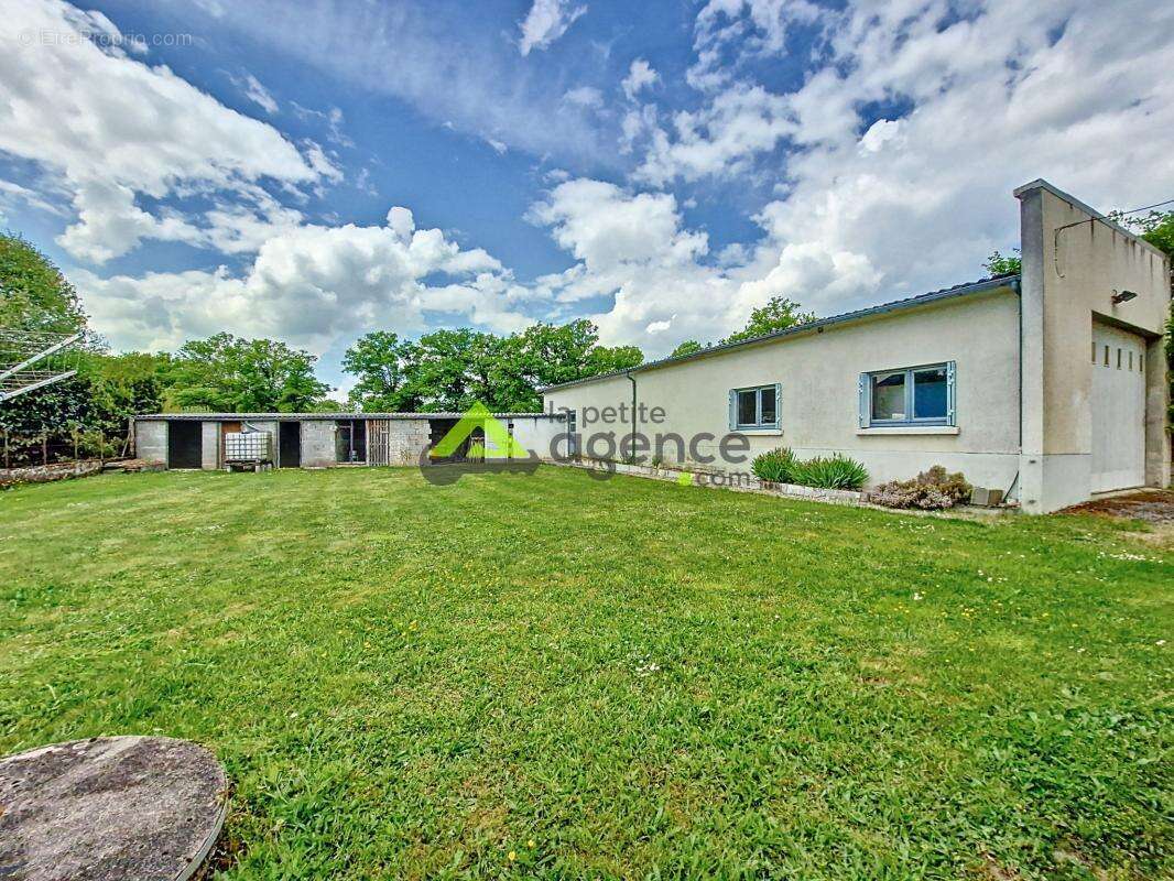 Maison à SAINT-FIEL