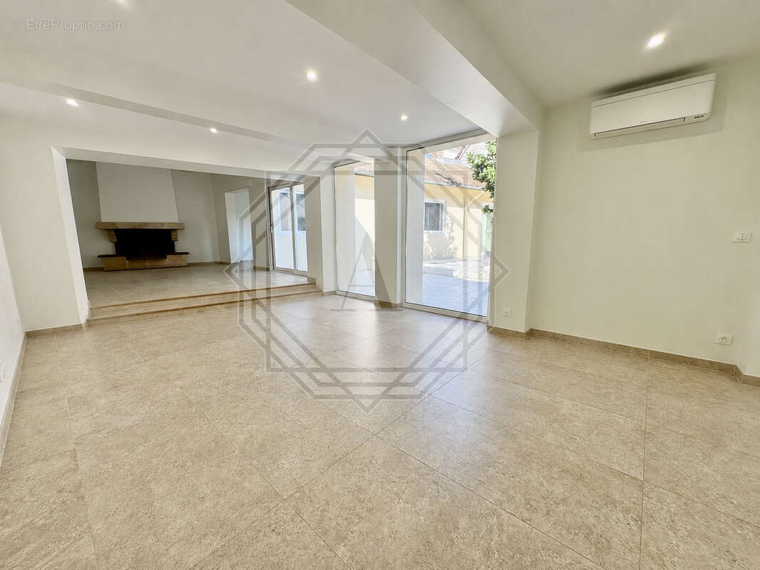 Propriété de 264 m2   4 Chambres   Dépendance   à 8 MIN DE L'ISLE ADAM - photo 7