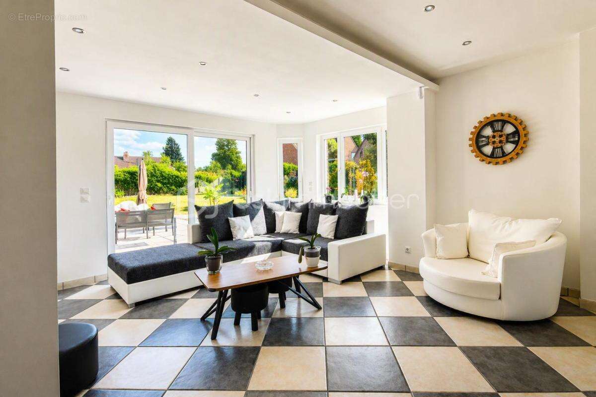 Grande maison individuelle de 237 m² – 5 chambres – 2 salles de bains - Pévèle - photo 4