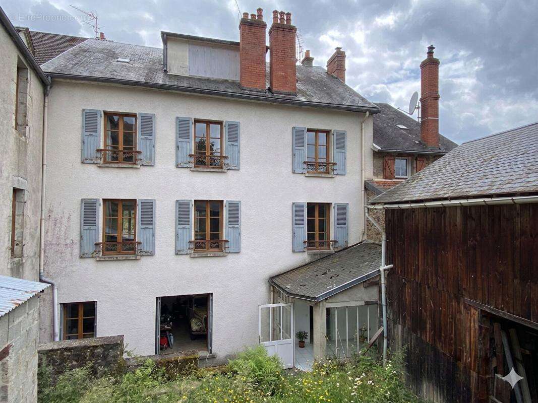 Maison à GIAT