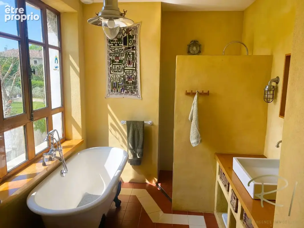 Authentique maison en pierre à révéler, à pied du village de Barjac - photo 6