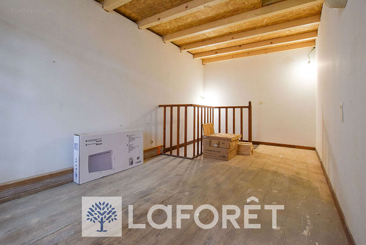 Maison à CHAMPAGNOLLES