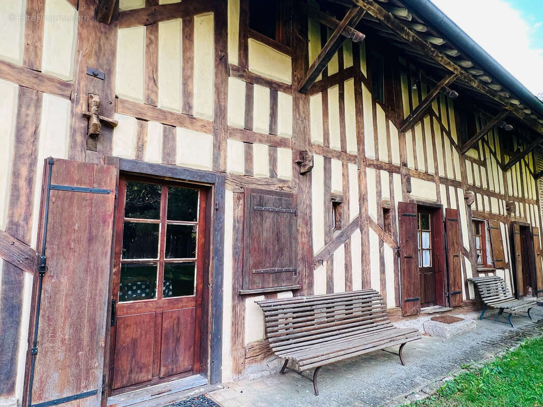 Maison à FRANGY-EN-BRESSE