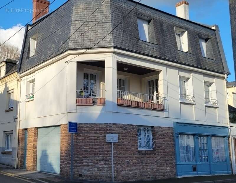 Maison à LILLEBONNE
