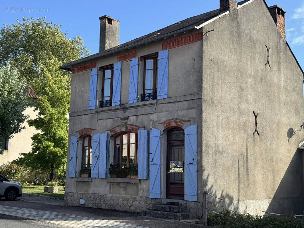 Maison à BUSSIERE-POITEVINE