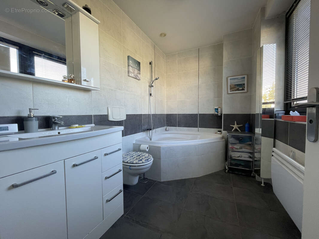 Appartement à SAINT-JULIEN-EN-GENEVOIS