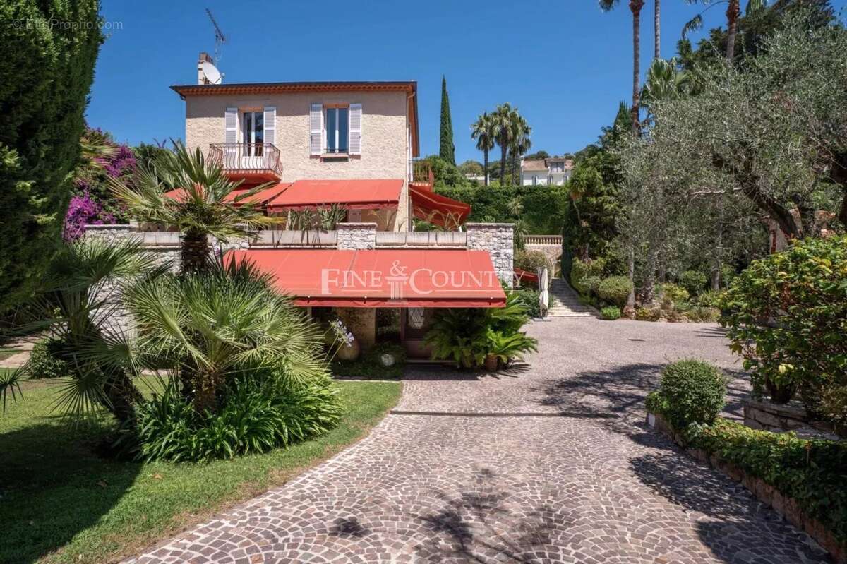 À vendre – Villa de charme au Cannet Victoria - photo 3