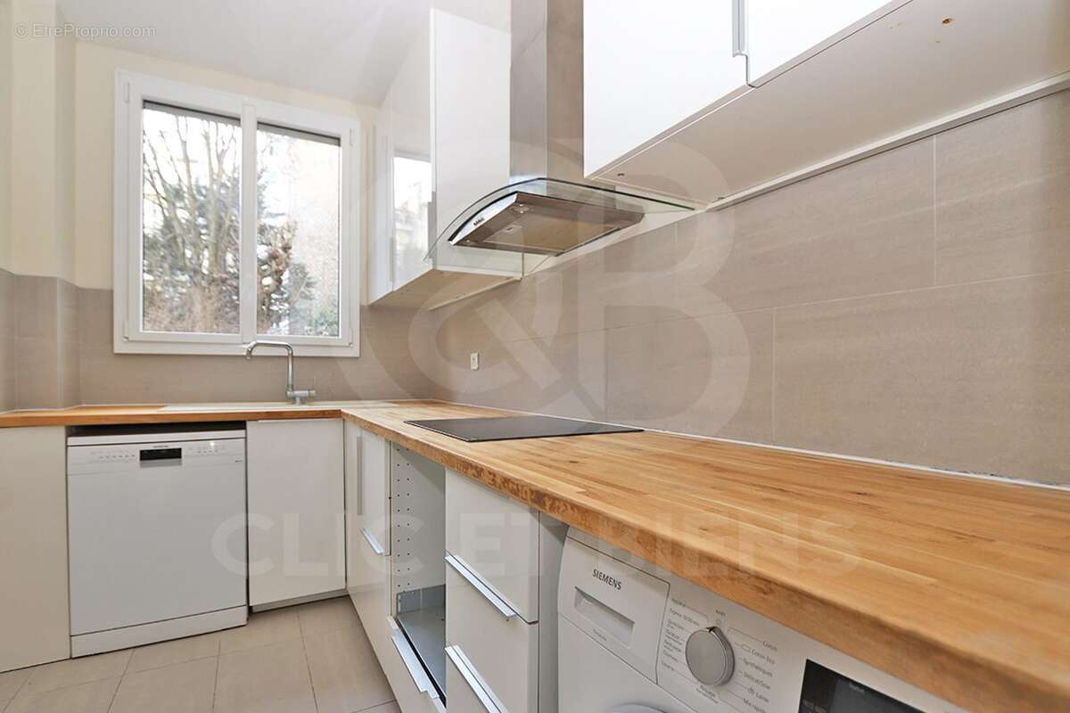 P1-2025 - Appartement à PARIS-16E