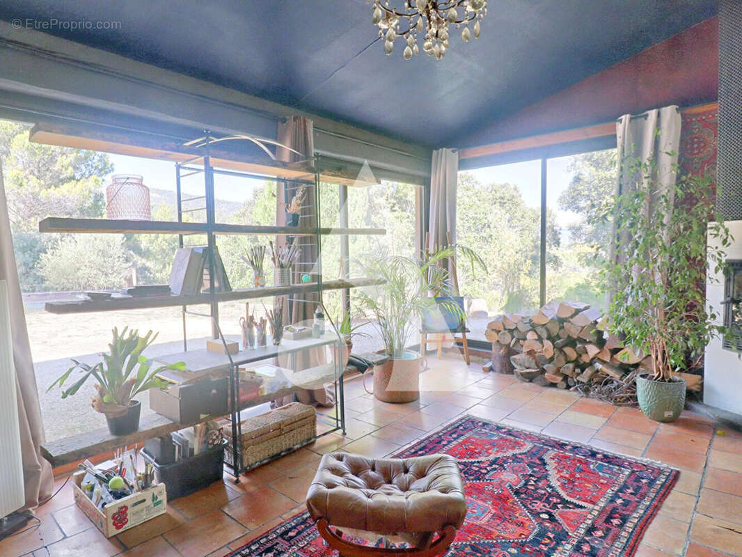 Maison à PEYPIN-D&#039;AIGUES