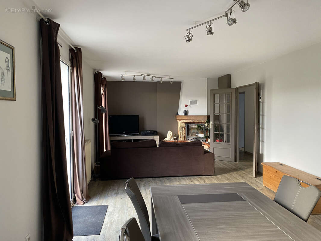 Maison à PACY-SUR-EURE