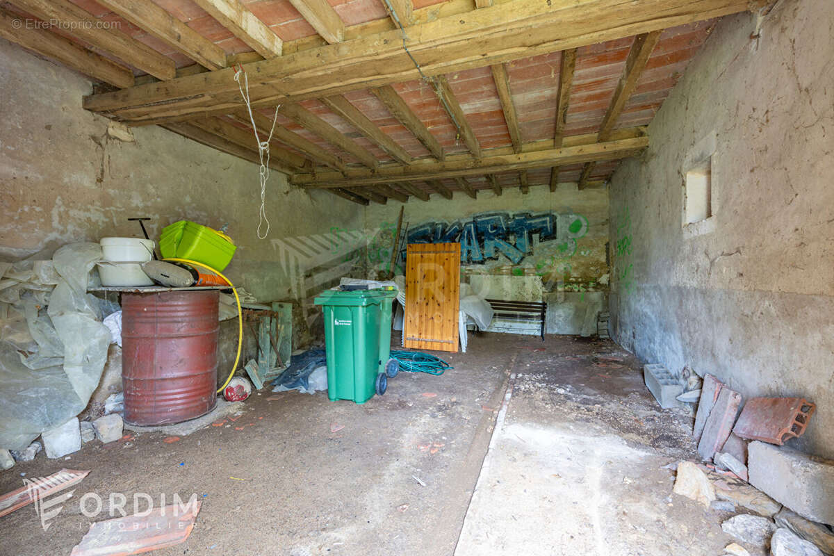 Maison à SOUGERES-EN-PUISAYE