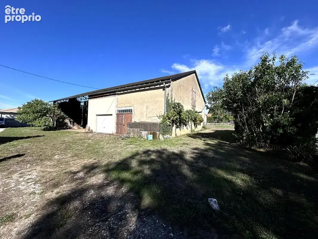 Bignoux ? terrain constructible de 1 500 m² avec 200 m² de dépendances - photo 3