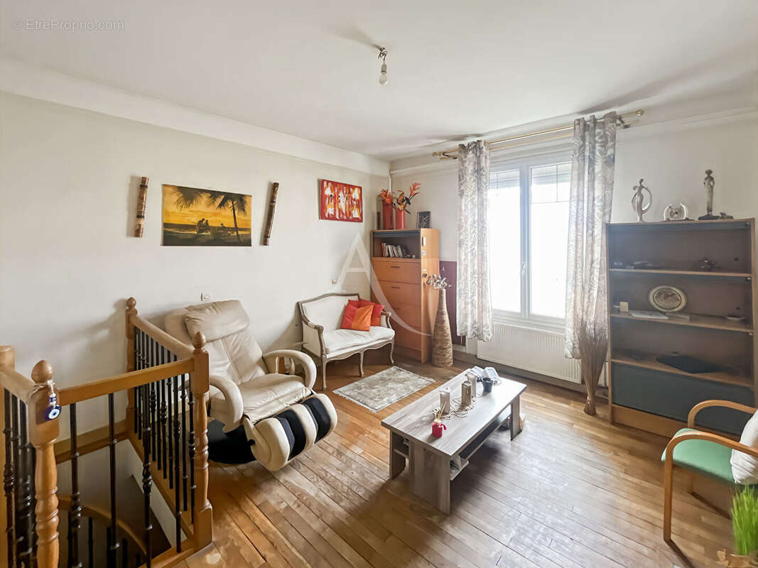 Maison Les Mureaux 7 pièce(s) 313 m2 - photo 10