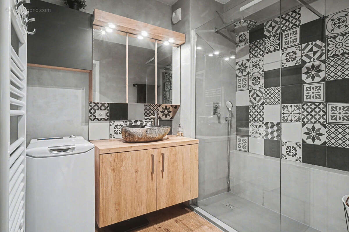 Appartement à SAINT-JEOIRE-PRIEURE