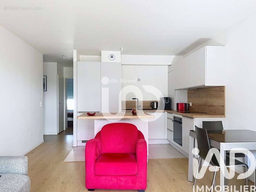 Photo 2 - Appartement à LE PLESSIS-BOUCHARD