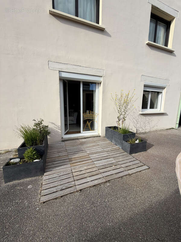 Appartement à CAMIERS