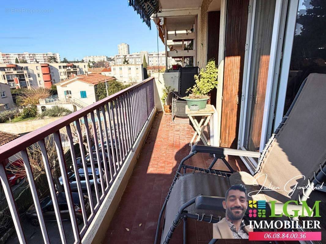 Appartement à NIMES