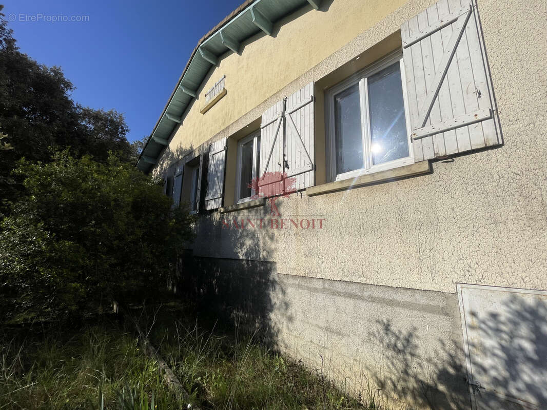 Villa de type t6 avec une piscine sur une parcelle de 5770m2 - photo 20