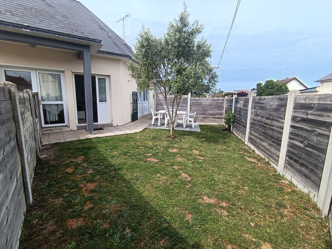 Maison à SAINT-PAIR-SUR-MER