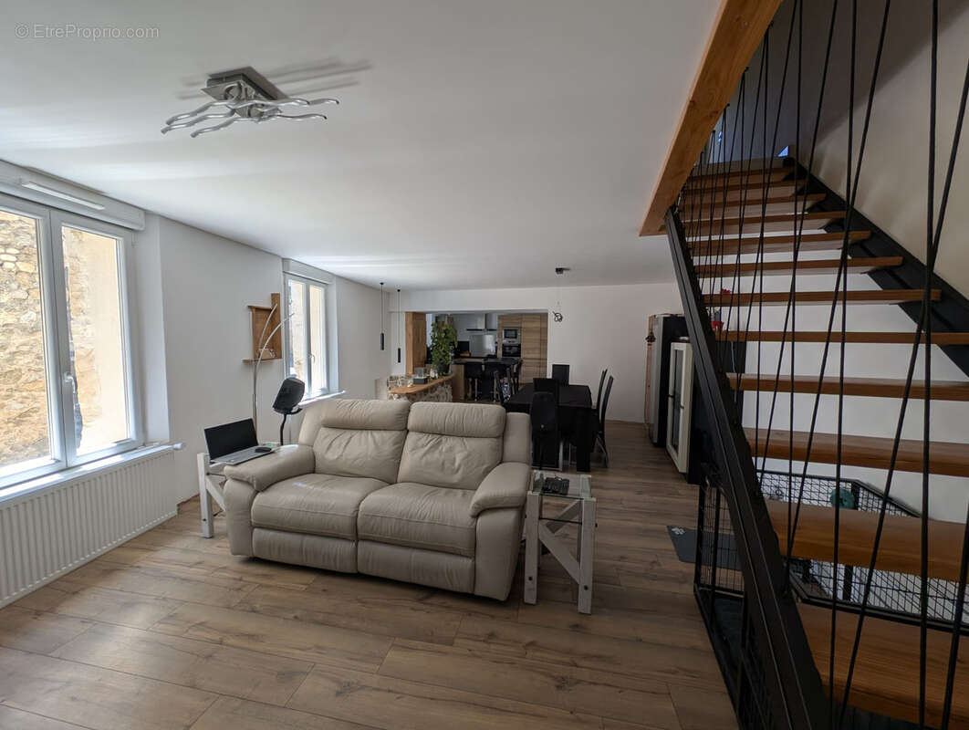 Maison à SARRAS