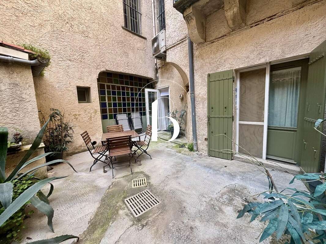 Appartement à UZES