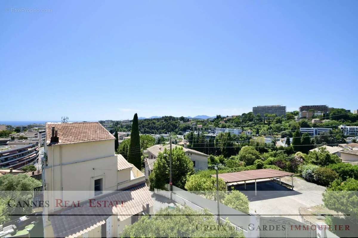 Appartement à LE CANNET
