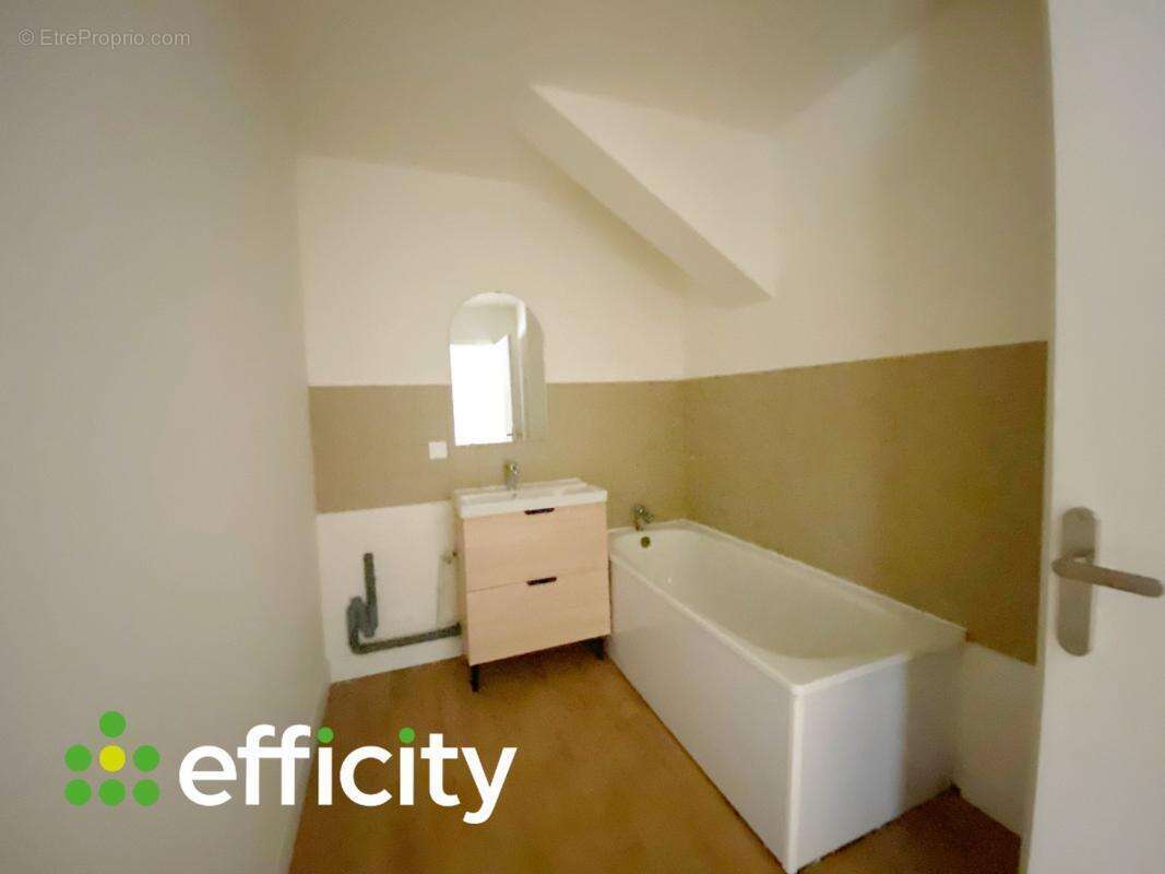 Appartement à ESTAIRES