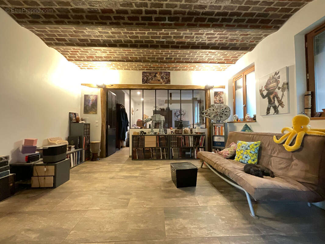 Maison à MAURECOURT