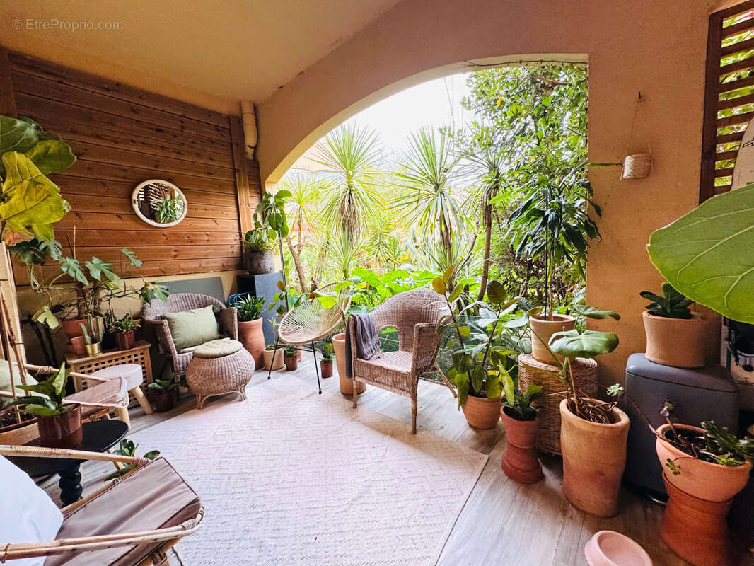 Appartement à LA LONDE-LES-MAURES