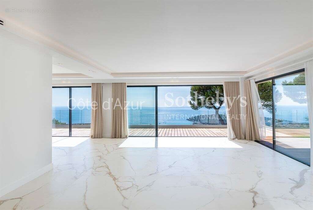 Maison à ROQUEBRUNE-CAP-MARTIN