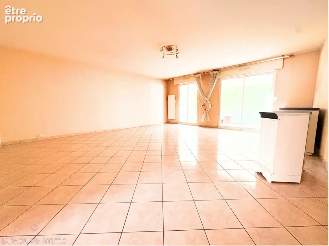 Appartement 3 pièces 93 m² à vendre à Saint-Nazaire (44600) - photo 2