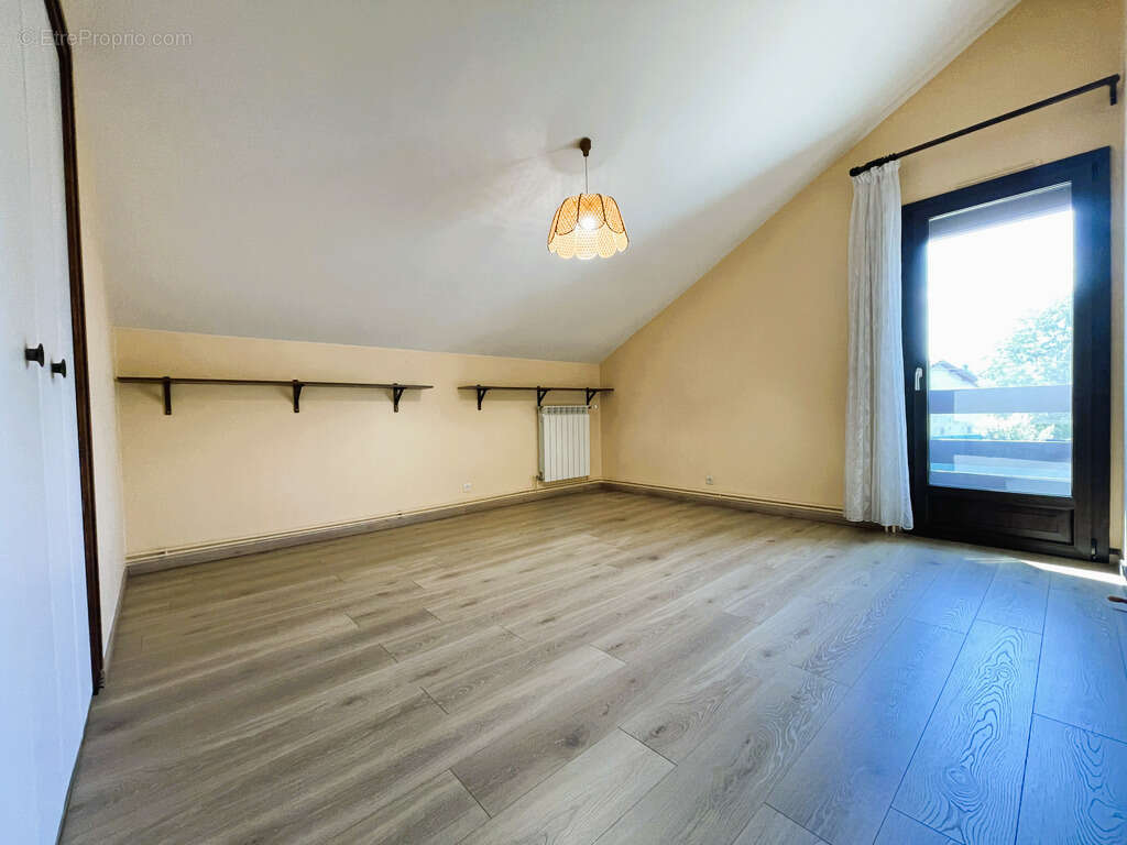 Maison individuelle et garage sur terrain clos - photo 16