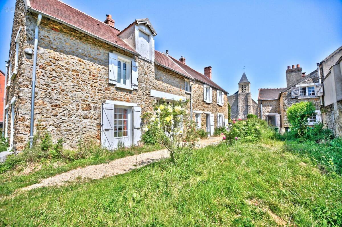 Maison à MAGNY-LES-HAMEAUX