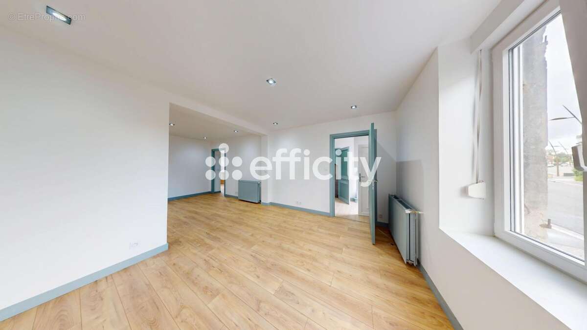 Maison 156 m² à Aulnoye-Aymeries  - photo 4